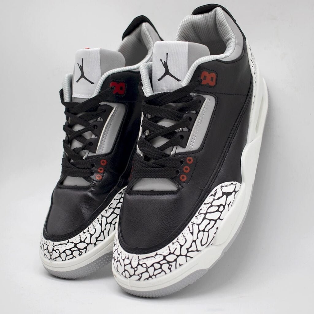 ⁦NIKE JORDAN 3 black&red⁩ - الصورة ⁦4⁩