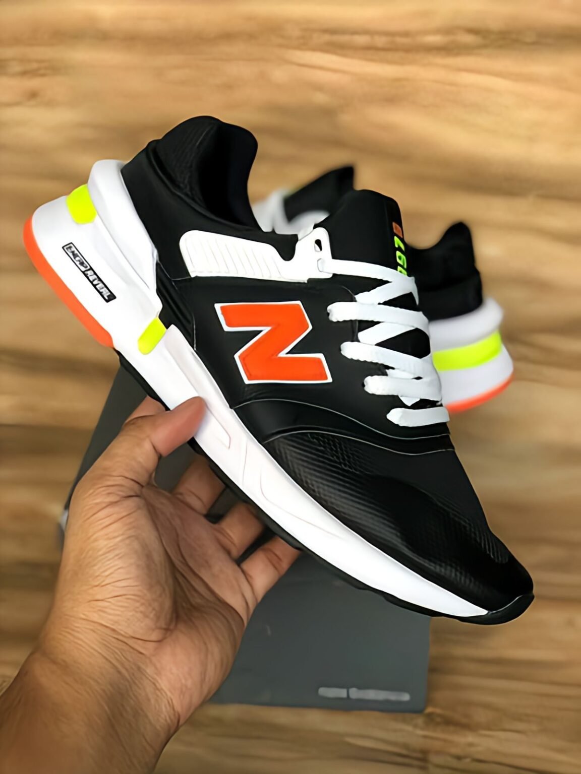 ⁦New Balance sneakers- Balance 997 Black⁩ - الصورة ⁦3⁩