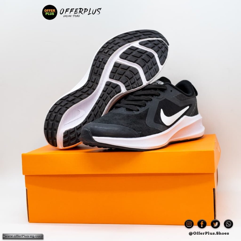 ⁦Nike Zoom STRUCTURE 10 Running 2023 - Black&White⁩ - الصورة ⁦3⁩