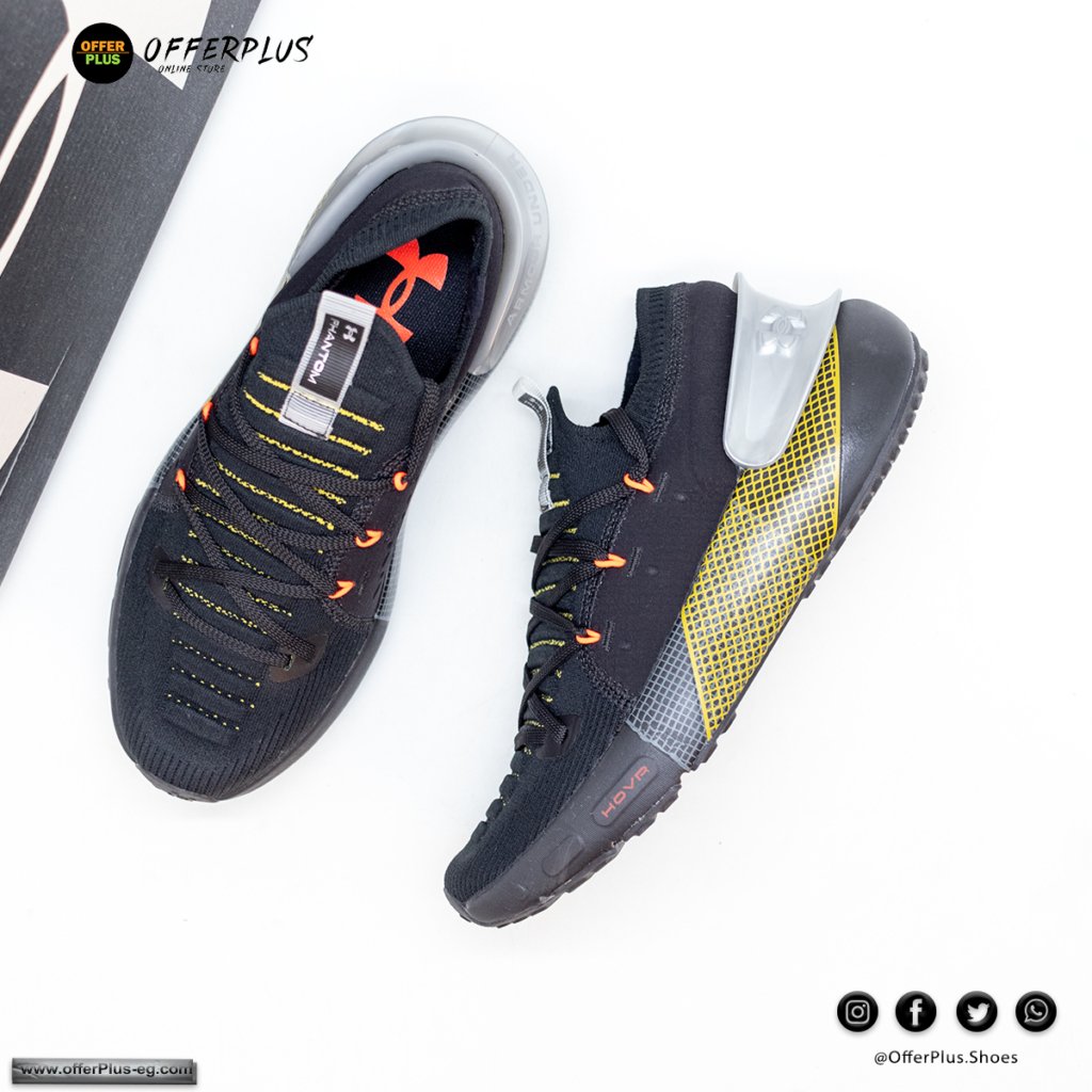 ⁦Under Armour Hovr Phantom 3_2024_Black-Green⁩ - الصورة ⁦6⁩
