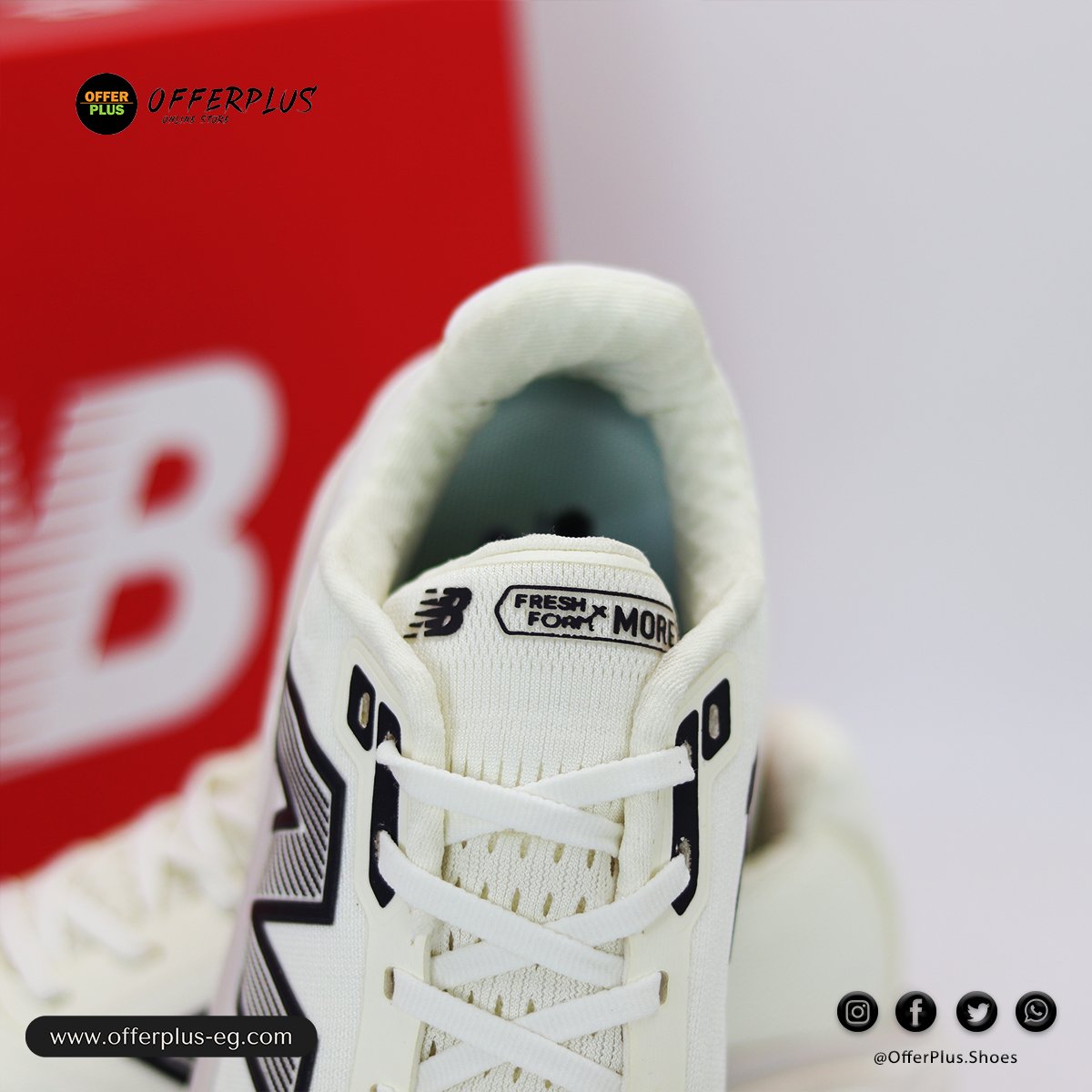New Balance Fresh Foam X More v5 Sneakers 2025- Offwhite - الصورة 3