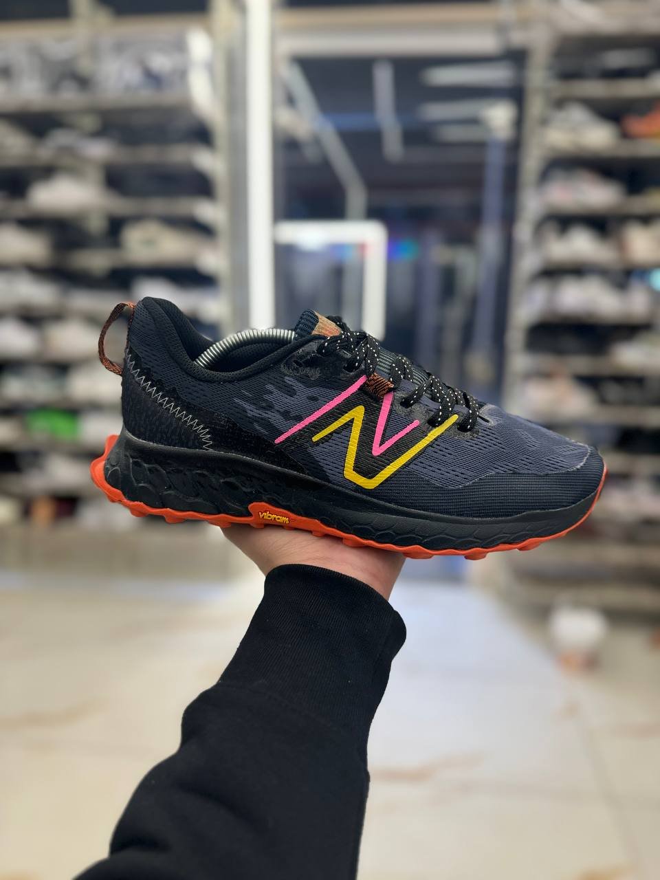 New Balance Fresh Foam X Hierro v7 GTX 2025_Black - الصورة 2